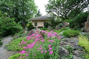 Alpenhof Bed and Breakfast