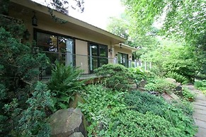 Alpenhof Bed and Breakfast