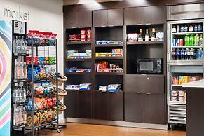 Courtyard by Marriott Richmond North