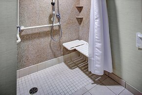 Courtyard by Marriott Richmond North