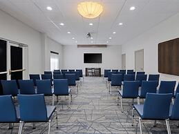 Holiday Inn Express & Suites Lakeland North - I-4 by IHG