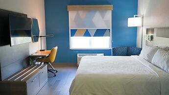 Holiday Inn Express & Suites Lakeland North - I-4 by IHG