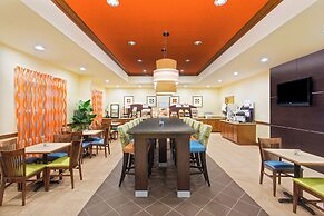 Holiday Inn Express & Suites Lakeland North - I-4 by IHG
