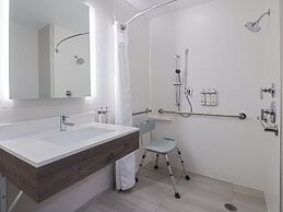 Holiday Inn Express & Suites Lakeland North - I-4 by IHG