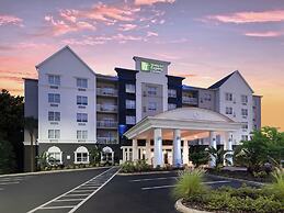 Holiday Inn Express & Suites Lakeland North - I-4 by IHG