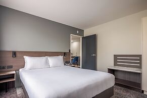 Heartland Hotel Auckland Airport