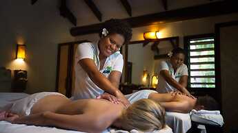 Mana Island Resort & Spa