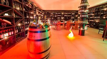 Mana Island Resort & Spa