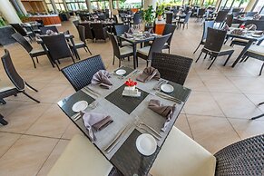 Mana Island Resort & Spa