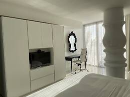 Mondrian South Beach