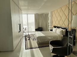 Mondrian South Beach