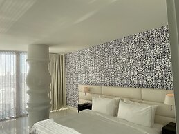 Mondrian South Beach