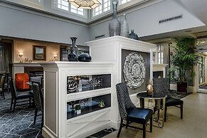 Hampton Inn & Suites Mobile- Downtown Historic District