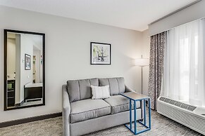 Hampton Inn & Suites Mobile- Downtown Historic District