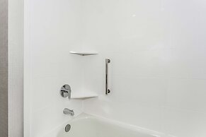 Hampton Inn & Suites Mobile- Downtown Historic District