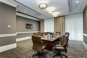 Hampton Inn & Suites Mobile- Downtown Historic District