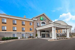 Holiday Inn Express & Suites Warminster - Horsham by IHG