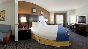 Holiday Inn Express & Suites Warminster - Horsham by IHG