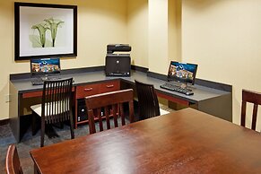 Holiday Inn Express & Suites Warminster - Horsham by IHG