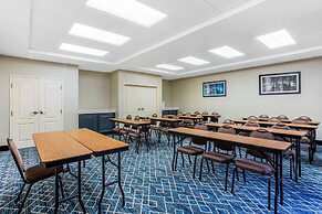 La Quinta Inn & Suites by Wyndham Fultondale Birmingham N