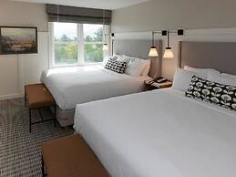 The White Mountain Hotel & Resort