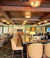 The White Mountain Hotel & Resort