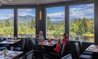 The White Mountain Hotel & Resort