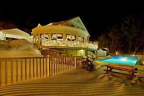 The White Mountain Hotel & Resort