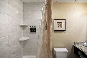 Fulton Steamboat Inn