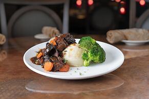 Fulton Steamboat Inn