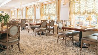 Fulton Steamboat Inn