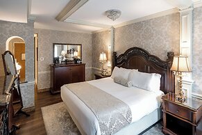 Fulton Steamboat Inn