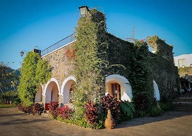 Posada del Tepozteco - Hotel & Gallery