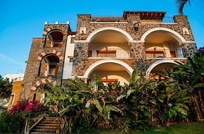 Posada del Tepozteco - Hotel & Gallery