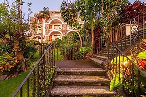 Posada del Tepozteco - Hotel & Gallery