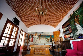 Posada del Tepozteco - Hotel & Gallery