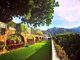 Posada del Tepozteco - Hotel & Gallery