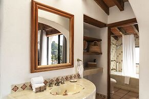 Posada del Tepozteco - Hotel & Gallery