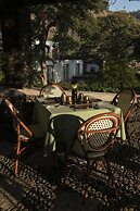 Posada del Tepozteco - Hotel & Gallery