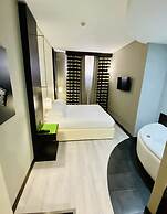 Best Western Cinemusic Hotel