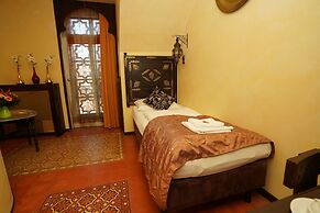 Hotel Villa Oriental & Restaurant