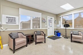 Nights Inn Owen Sound