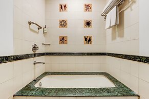 Lemon Tree Hotel, Ahmedabad