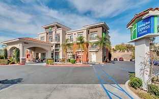 Holiday Inn Express & Suites, Lake Elsinore by IHG