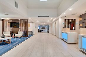 Holiday Inn Express & Suites, Lake Elsinore by IHG