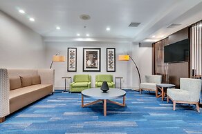 Holiday Inn Express & Suites, Lake Elsinore by IHG