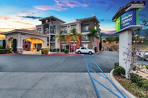 Holiday Inn Express & Suites, Lake Elsinore by IHG