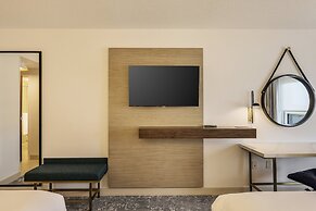 Crowne Plaza Ft. Myers Gulf Coast by IHG