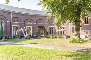 Eburon Hotel - Different Hotels