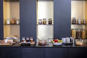 Eburon Hotel - Different Hotels